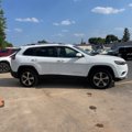 Used 2019 Jeep Cherokee Limited image 5