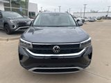 New 2024 Volkswagen Taos SE image 2