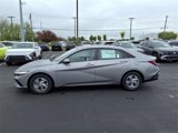 New 2025 Hyundai Elantra SE image 3