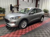 Used 2022 Ford Escape SE image 3