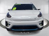 Used 2022 Kia Niro EX image 2