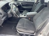 Used 2015 Nissan Altima 2.5 SV image 5