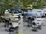 Used 2017 Cadillac Escalade Luxury image 3