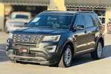 Used 2017 Ford Explorer XLT image 3
