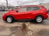 Used 2017 Nissan Rogue SV image 2