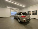 Used 2014 Subaru Outback 2.5i Premium image 4