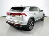 Used 2024 Volkswagen Atlas Cross Sport SE w/ Panoramic Sunroof Package image 5