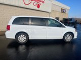 Used 2018 Dodge Grand Caravan SE w/ UConnect Hands-Free Group image 5