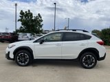 Used 2022 Subaru Crosstrek 2.0i image 2