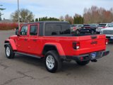 Used 2023 Jeep Gladiator Sport image 3