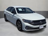 Used 2023 Volkswagen Jetta Sport image 6