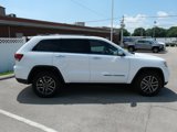Used 2021 Jeep Grand Cherokee Limited w/ Luxury Group II image 2