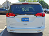 Used 2017 Chrysler Pacifica Touring image 5