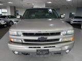 Used 2005 Chevrolet Suburban Z71 w/ Preferred Equipment Group image 2