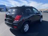 Used 2022 Chevrolet Trax LT w/ LT Convenience Package image 5
