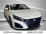 Used 2024 Nissan Altima 2.5 SV w/ SV Premium Package image 1