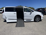 Used 2019 Chrysler Pacifica Limited w/ Advanced Safetytec Group image 5