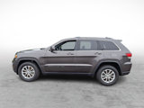 Used 2021 Jeep Grand Cherokee Laredo image 2