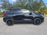 Used 2022 Chevrolet Trax LT w/ Midnight Edition image 3