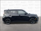 Used 2023 Kia Soul S image 2
