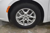 Used 2022 Chrysler Pacifica Touring-L image 4