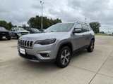 Used 2019 Jeep Cherokee Limited image 2