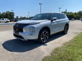 Used 2023 Mitsubishi Outlander SE image 3