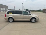 Used 2013 Chrysler Town & Country Touring image 2