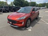 Used 2020 Ford Escape Titanium image 3