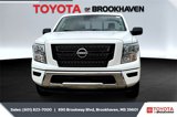 Used 2023 Nissan Titan SV image 3
