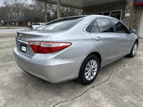 Used 2015 Toyota Camry LE image 5