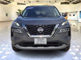 Used 2022 Nissan Rogue SV image 2