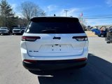 Used 2023 Jeep Grand Cherokee L Laredo image 4