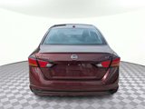 Used 2024 Nissan Altima 2.5 SV image 5