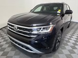 Used 2022 Volkswagen Atlas Cross Sport SE image 2