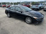 Used 2025 Hyundai Elantra SE image 3