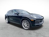 Used 2023 Porsche Cayenne image 3