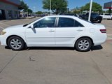 Used 2011 Toyota Camry LE image 3