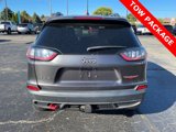 Used 2020 Jeep Cherokee Trailhawk image 4