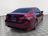 Used 2018 Toyota Camry SE image 3