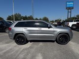 Used 2020 Jeep Grand Cherokee Altitude image 3