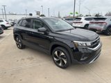 New 2024 Volkswagen Taos SE image 3