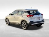 Used 2020 Nissan Kicks SR image 3