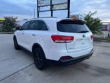 Used 2017 Kia Sorento LX image 3