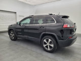Used 2019 Jeep Cherokee Limited image 3