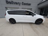 New 2025 Chrysler Pacifica Limited image 5