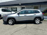 Used 2015 Jeep Cherokee Sport image 2