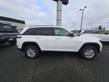 New 2025 Jeep Grand Cherokee Laredo w/ Luxury Tech Group I image 3