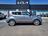 Used 2019 Kia Soul + image 3