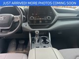 Used 2023 Toyota Highlander LE image 4